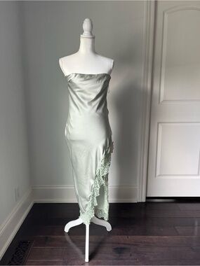 Dress Forum silky Dress